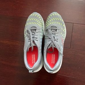 Skechers running sneaker size 9